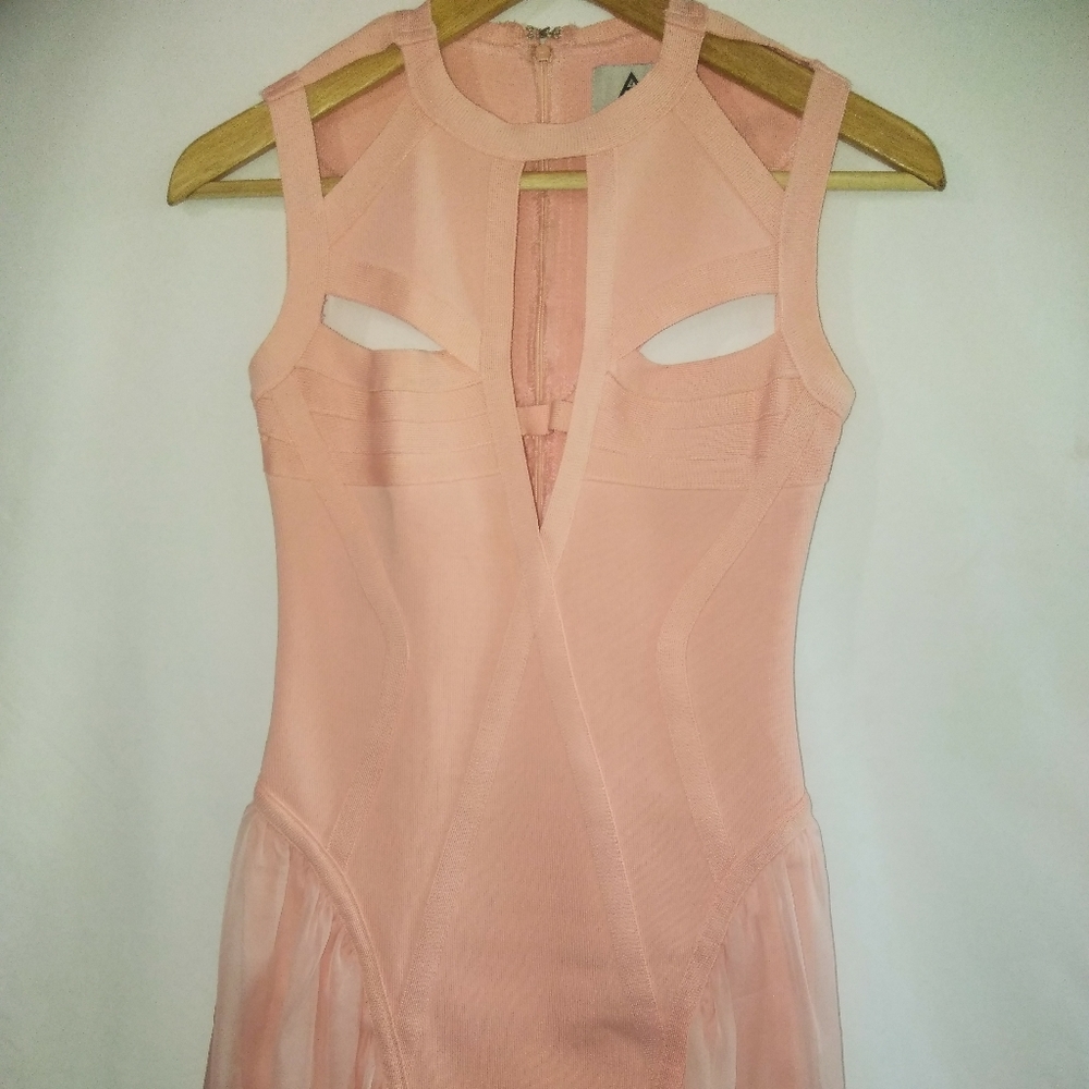 UNIF Dress - Picture 8 of 10